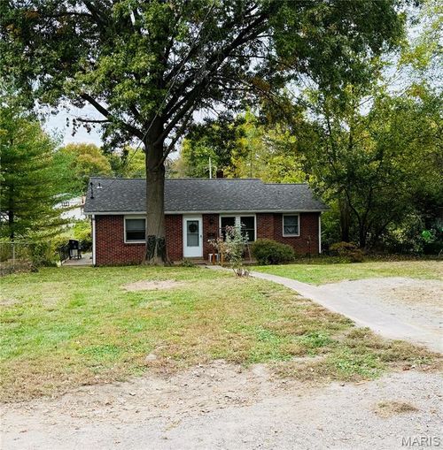 2306 Valleyview Dr, Alton, IL, 62002-4465 | Card Image