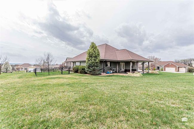 1109 S Mill Point Cir, House other with 4 bedrooms, 3 bathrooms and null parking in Manhattan KS | Image 39