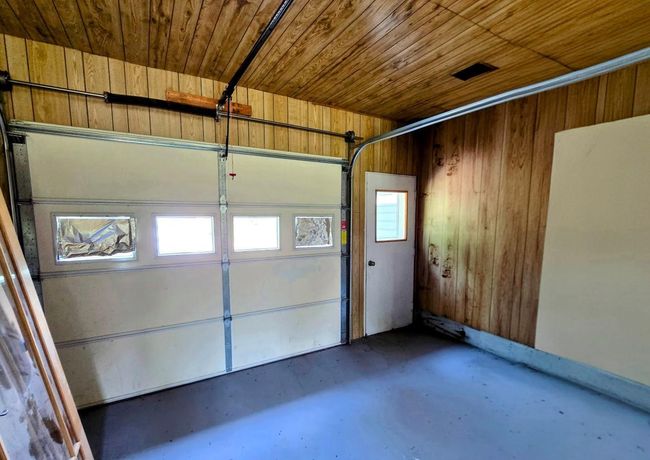 Attached single garagre | Image 34