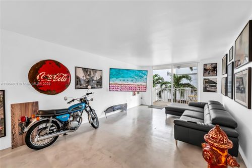 apt-307-1666 West Ave, Miami Beach, FL, 33139-2338 | Card Image