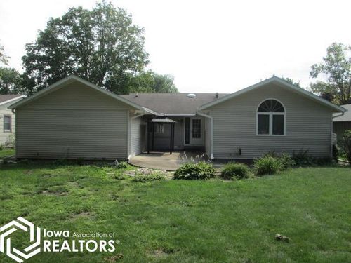 807 8th Ave Ne, Belmond, IA, 50421-1629 | Card Image