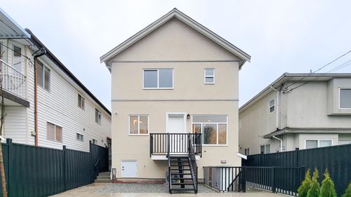 3433 23rd Ave E, Vancouver, BC, V5R1C1 | Card Image