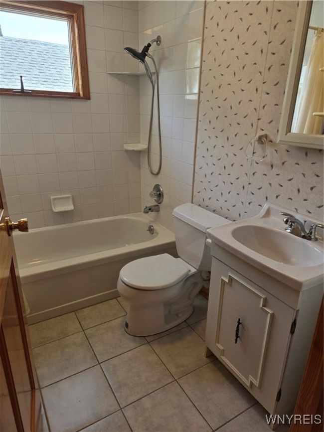 74 Kimberly Ave, Home with 4 bedrooms, 2 bathrooms and null parking in Buffalo NY | Image 27