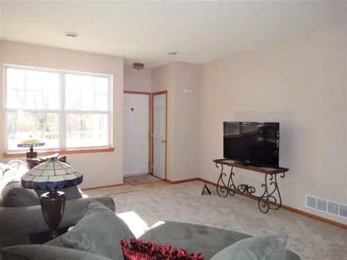 403-9204 Holly Ln N, Maple Grove, MN, 55311-1268 | Card Image