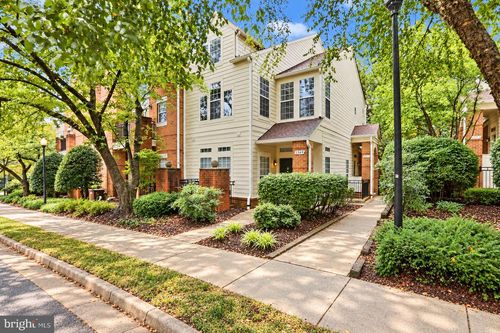 714-1369 Garden Wall Cir, RESTON, VA, 20194-1979 | Card Image