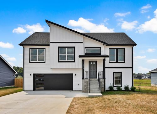 195 Donegal Dr, Clarksville, TN, 37042-1154 | Card Image