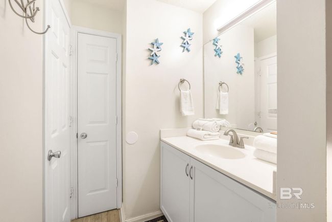 Bathroom | Image 12