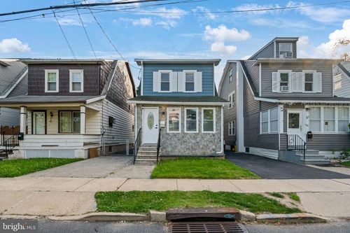 121 Dickinson Ave, Hamilton, NJ, 08629-1006 | Card Image