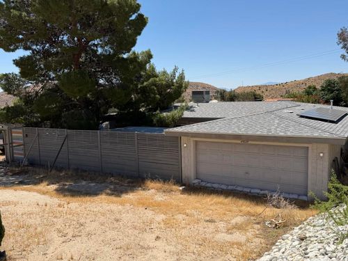 49027 Hibiscus Dr, Morongo Valley, CA, 92256-9744 | Card Image