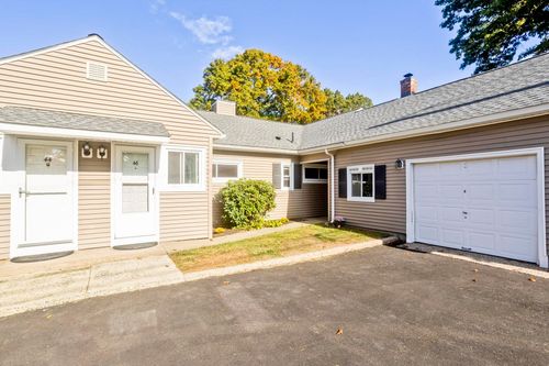 46-46 Meadowlark Ln, Chicopee, MA, 01022 | Card Image