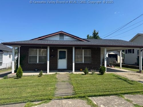 2828 Virginia Ave, Hurricane, WV, 25526-1125 | Card Image