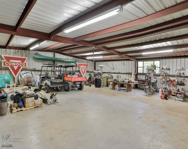 This workshop is 40x40 with electric | Image 37