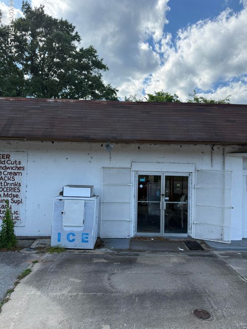 6883 W Frontage Rd, Coosawhatchie, SC, 29912-3114 | Card Image