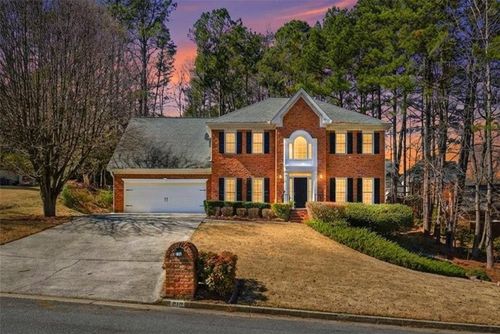 815 Kings Arms Way, Alpharetta, GA, 30022-5296 | Card Image