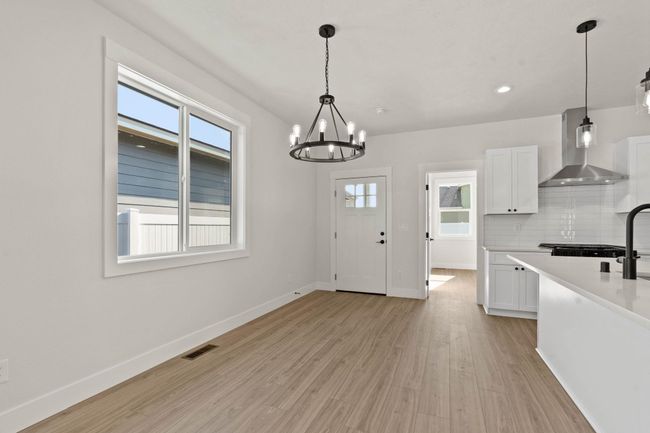 L4 E Sharp Ln, House other with 3 bedrooms, 2 bathrooms and null parking in Spokane WA | Image 8
