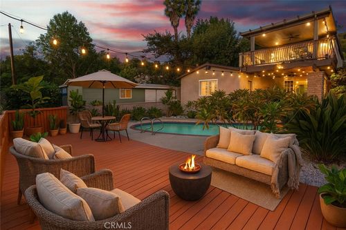 523 Oleander Dr, Highland Park, CA, 90042-1313 | Card Image