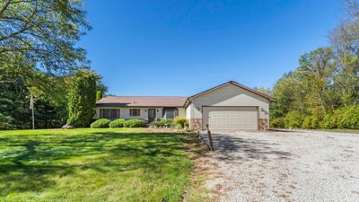 13623 S County Line Road, House other with 4 bedrooms, 2 bathrooms and null parking in Syracuse IN | Image 2