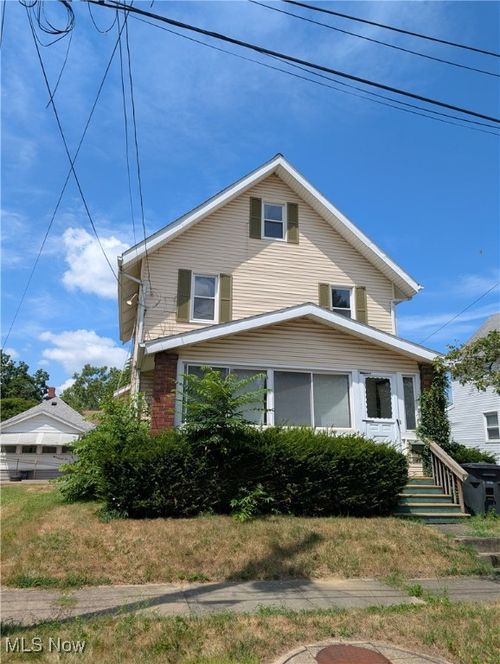 543 Thelma Ave, Akron, OH, 44314-3349 | Card Image