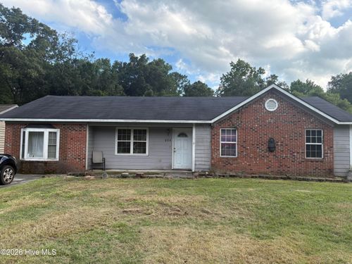 864 Mill River Rd, Jacksonville, NC, 28540-9564 | Card Image