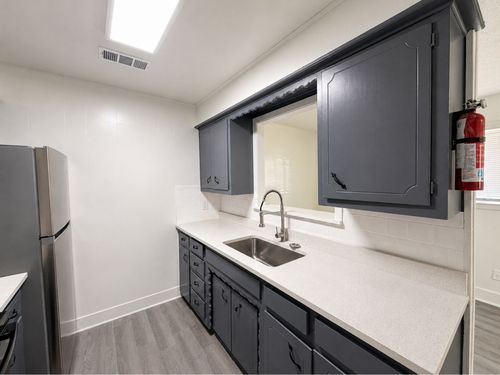 2002 Washington St, Commerce, TX, 75428-3087 | Card Image