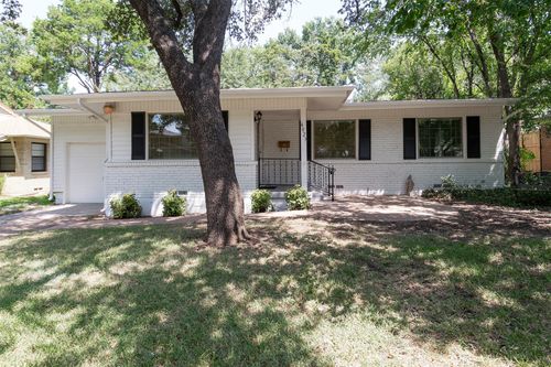4023 Park Ln, Dallas, TX, 75220-1811 | Card Image