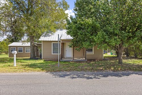 695 S Lillian St, Stephenville, TX, 76401-4741 | Card Image