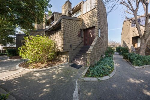 apt-22-501 Rose Ave, Modesto, CA, 95355-4352 | Card Image