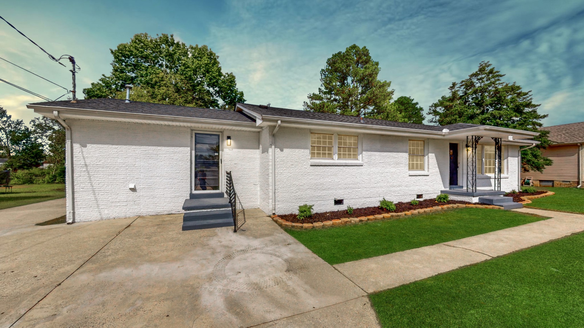 Davis St, Shelbyville, TN 37160