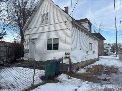 92 Metcalfe Street, Buffalo, NY, 14206 | Card Image