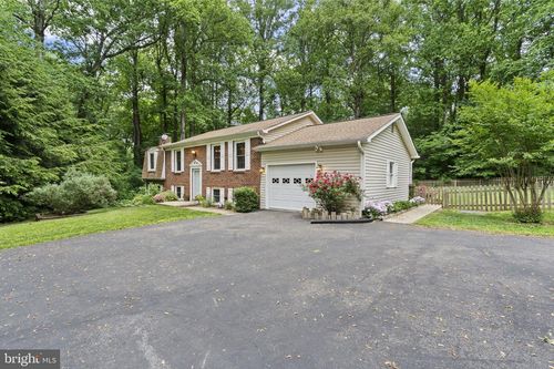 8819 Lafayette Dr, OWINGS, MD, 20736-9509 | Card Image