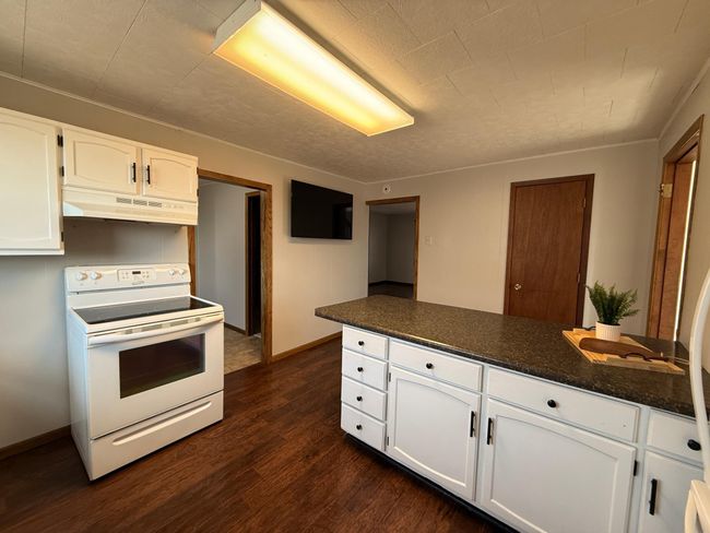 Kitchen | Image 16