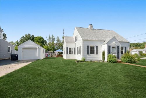 43 Ferrier Dr, Warwick, RI, 02888-4962 | Card Image