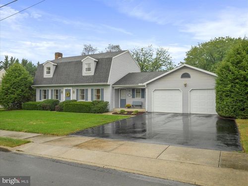 87 Grandview Ave, CHAMBERSBURG, PA, 17201-1019 | Card Image