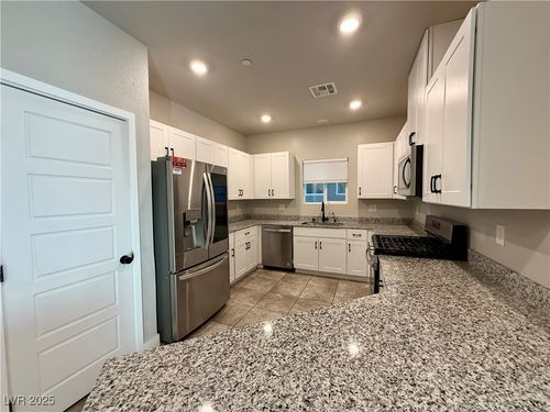 7457 Onyx Star St, North Las Vegas, NV, 89084-4769 | Card Image