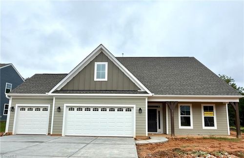 8118 Barberry Ln, Clemmons, NC, 27012 | Card Image