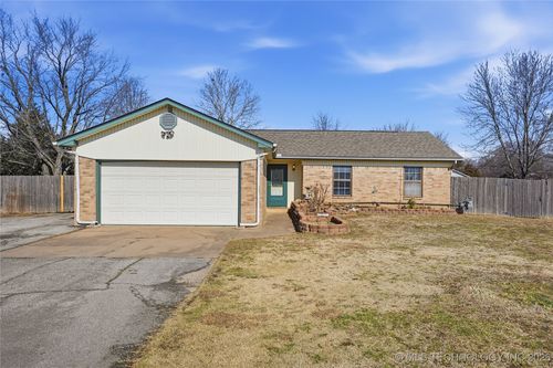 10611 E 112th Pl N, Owasso, OK, 74055-4223 | Card Image