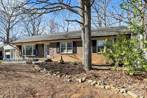 5-5308 River Falls Dr, Charlotte, NC, 28215-9671 | Card Image