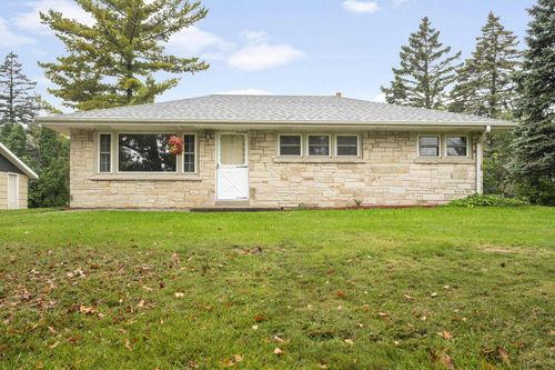 725 S Bobolink Drive, Brookfield, WI, 53005 | Card Image