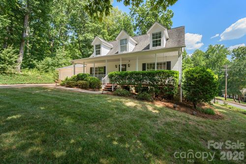 843 W J St, Newton, NC, 28658-4358 | Card Image