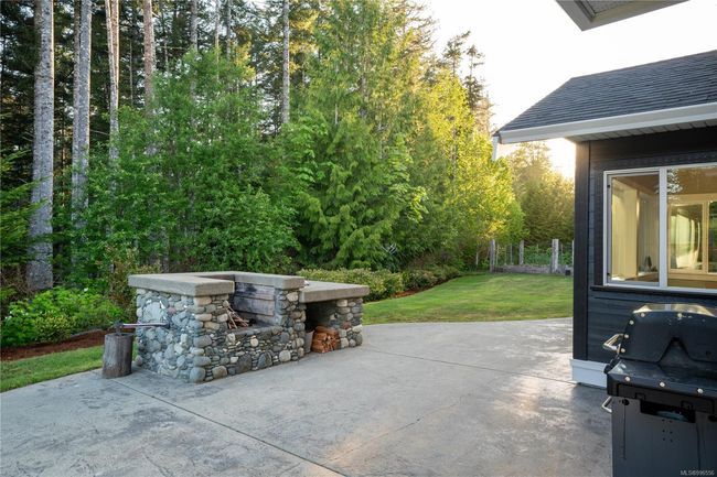 3022 Sarah Dr, House other with 5 bedrooms, 4 bathrooms and 5 parking in Sooke BC | Image 45