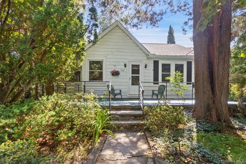 3206 Hollywood Street, Yorktown, NY, 10547 | Card Image