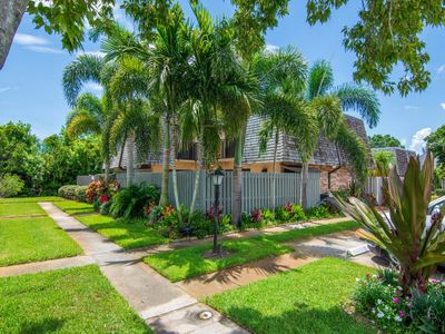 10A - 330 S Waverly Place, Home with 2 bedrooms, 2 bathrooms and null parking in Vero Beach FL | Image 1