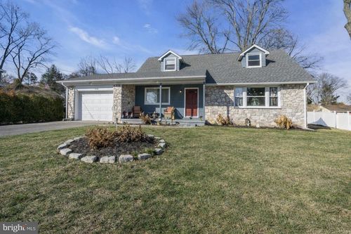 5042 Hillside Ave, BENSALEM, PA, 19020-1106 | Card Image