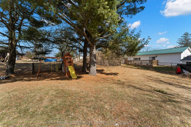 4400 Notre Dame St, House other with 3 bedrooms, 1 bathrooms and 4 parking in Harrowsmith ON | Image 29