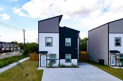 b-8153 Tate St, Houston, TX, 77028-5529 | Card Image