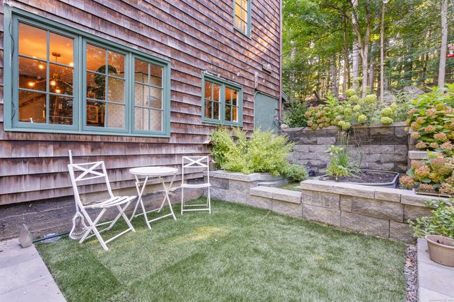 321 Newtown Tpke, House other with 3 bedrooms, 4 bathrooms and 4 parking in Wilton CT | Image 27
