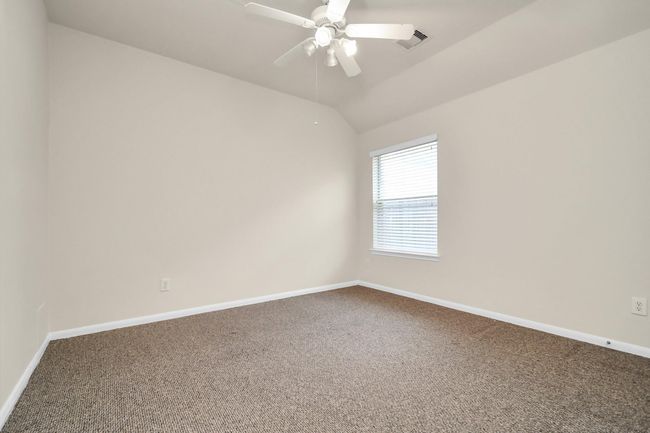 1604 Spring Glen Ln, House other with 3 bedrooms, 3 bathrooms and 2 parking in Pearland TX | Image 35