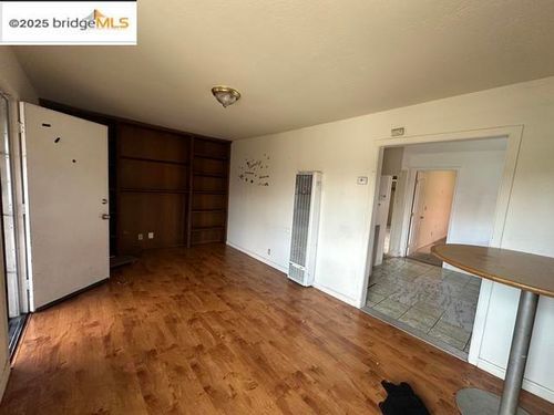 2023 Dover Ave, San Pablo, CA, 94806-4441 | Card Image
