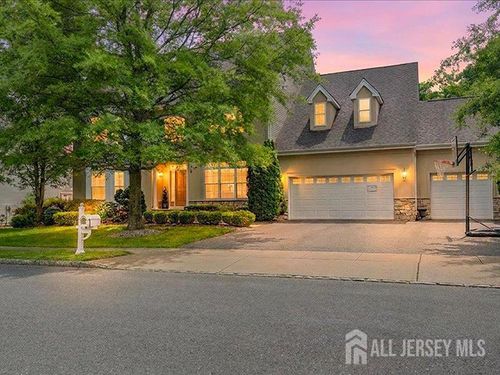 6 Huggins Ln, Manalapan, NJ, 07726-7921 | Card Image