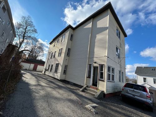 7 Bluff St, Worcester, MA, 01610-2497 | Card Image
